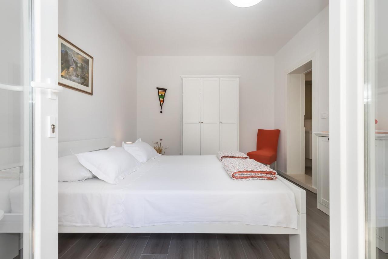 Apartment M&J Supetar Extérieur photo