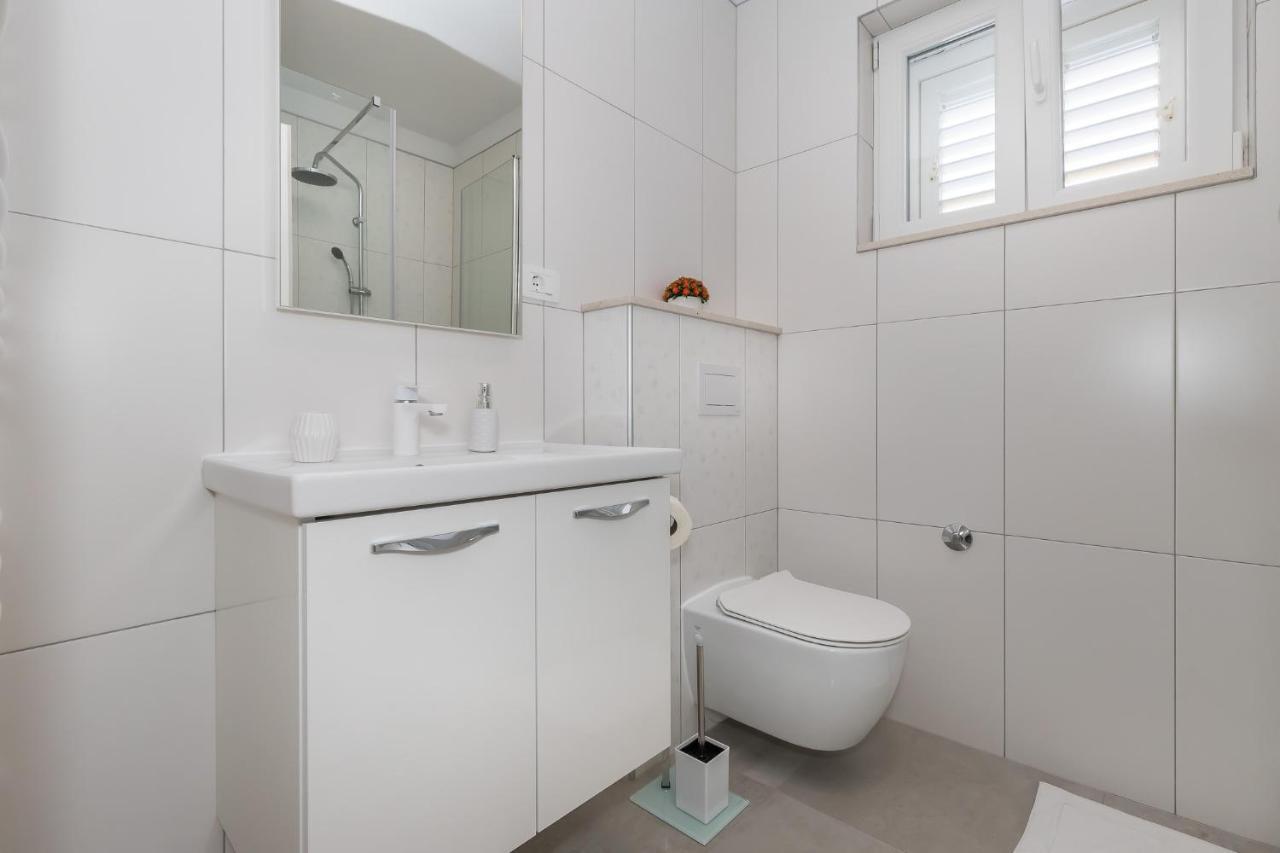 Apartment M&J Supetar Extérieur photo