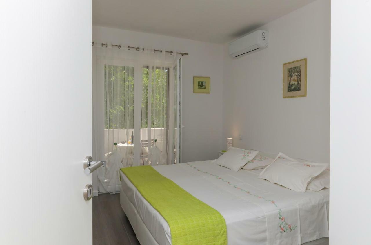 Apartment M&J Supetar Extérieur photo