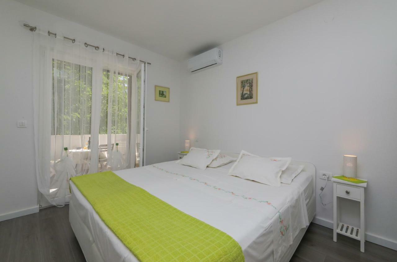 Apartment M&J Supetar Extérieur photo